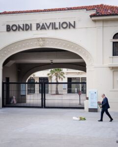 Death toll rises to 16 in Sydney’s Bondi Beach shooting