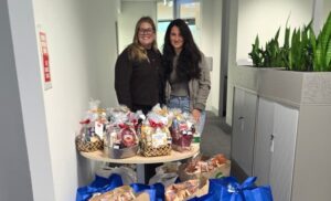 Sikh Volunteers Australia distributes 112 hampers to Melbourne courts at Christmas