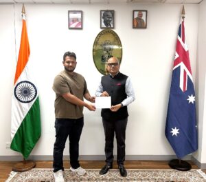 Consul General interacts with Melbourne youth at start of Know India Programme